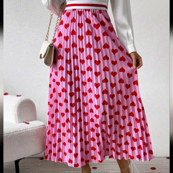 Women's Heart Printed Pleated Skirt Maxi Women Outfit - Picture 4 of 4